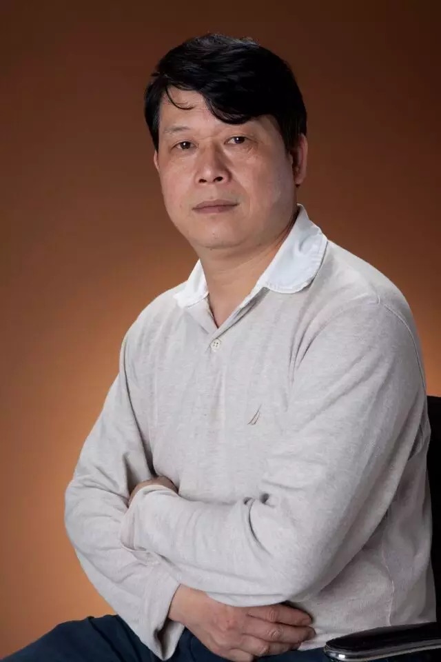 A seated portrait of the artist Liu, Feng
